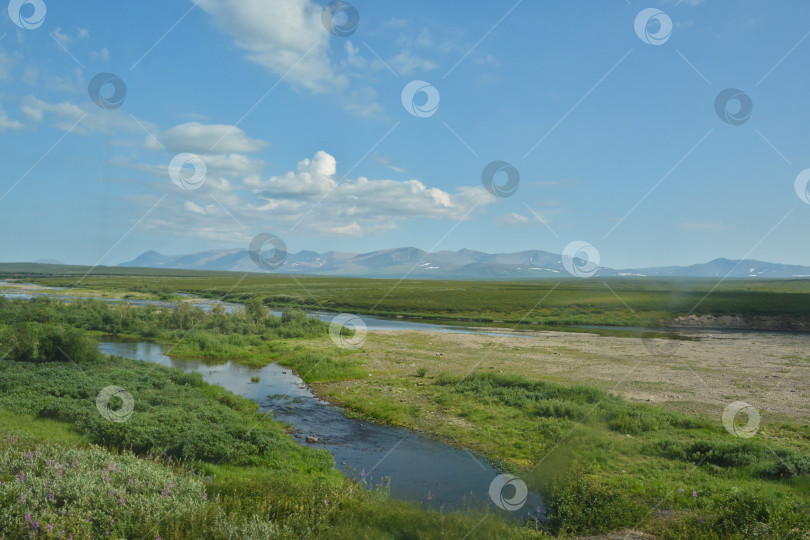 Скачать Тундра на Полярном Урале и Главном Уральском хребте. фотосток Ozero