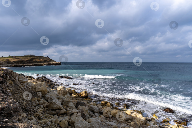 Скачать Вид на море с Ялтинского побережья фотосток Ozero