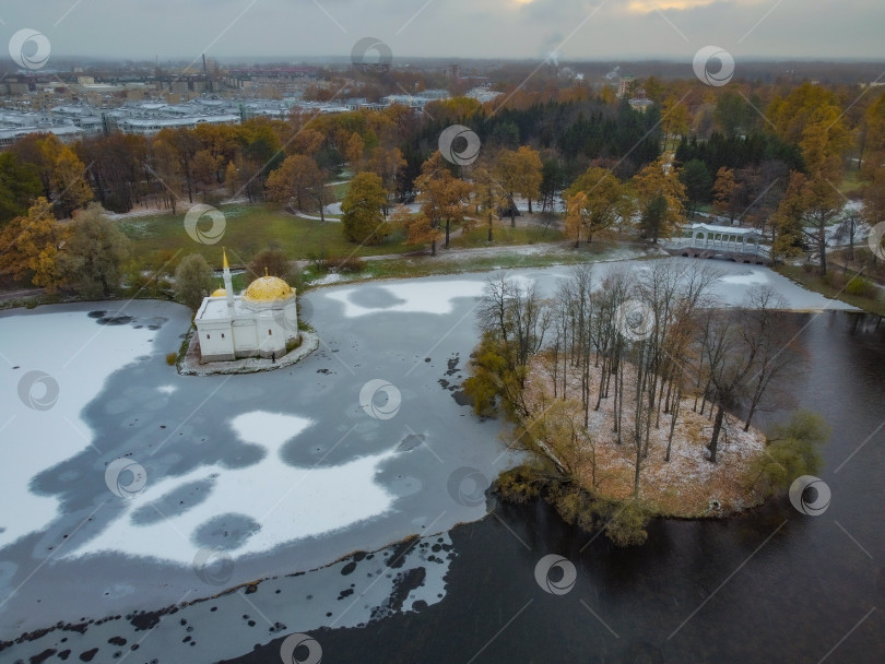 Скачать Турецкая баня в Екатерининском парке, вид с высоты. фотосток Ozero