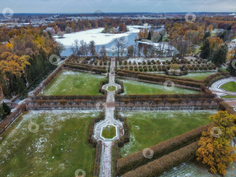 Скачать Царское село, Екатерининский парк с высоты. фотосток Ozero