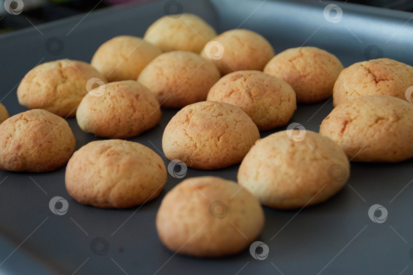 Скачать Вкусное домашнее печенье, запеченное в духовке фотосток Ozero