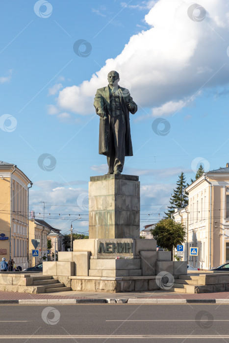 Скачать Памятник Ленину на Советской улице города Тверь фотосток Ozero