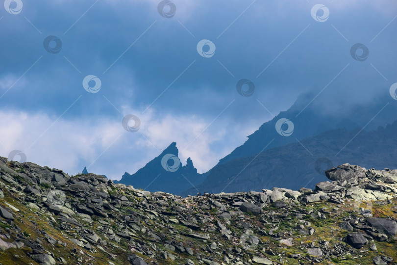 Скачать Горный пейзаж фотосток Ozero