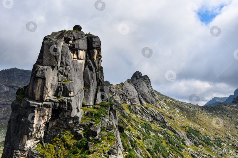 Скачать Горный пейзаж фотосток Ozero