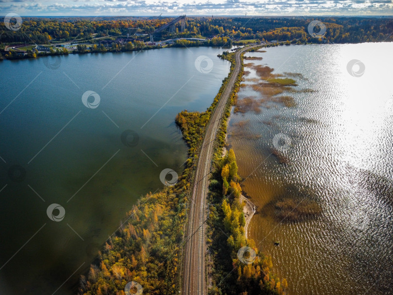 Скачать Перешеек в Кавголово, вид с воздуха. фотосток Ozero