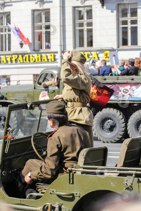 Скачать Люди в военной технике. фотосток Ozero