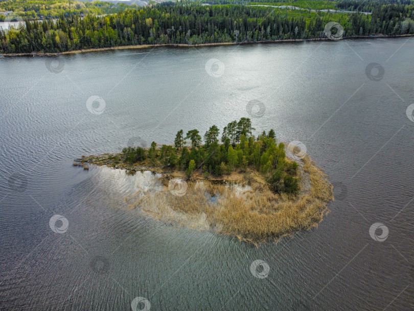 Скачать Острова в Ладожском озере, Карелия, вид с высоты. фотосток Ozero