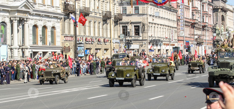 Скачать Парад военной автотехники древности. фотосток Ozero