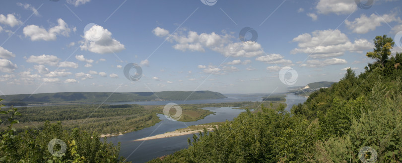 Скачать Панорамный вид на реку Волга в России фотосток Ozero