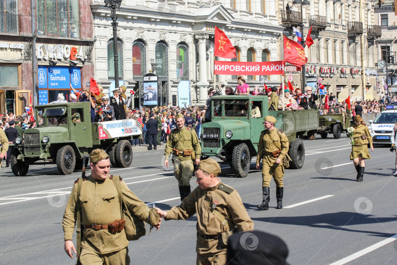 Скачать Солдаты и машины Второй мировой войны. фотосток Ozero