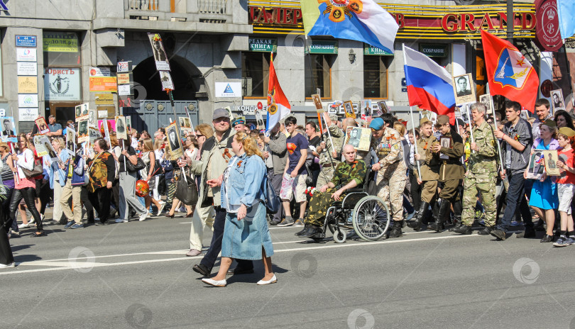 Скачать Ветераны боевых действий в колонне. фотосток Ozero