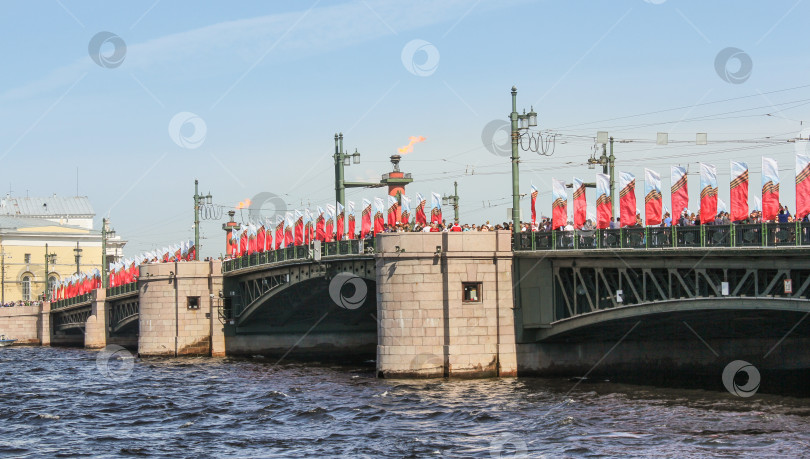 Скачать Праздничный Дворцовый мост. фотосток Ozero