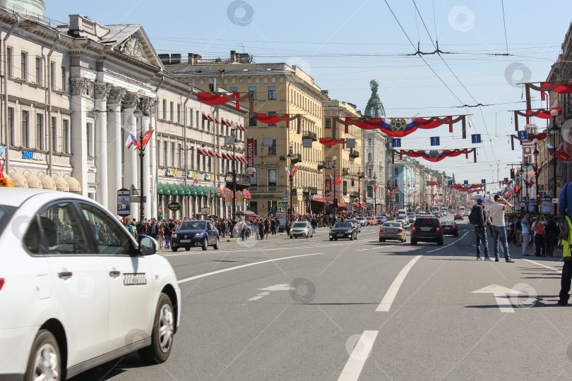 Скачать Праздничный Невский проспект. фотосток Ozero