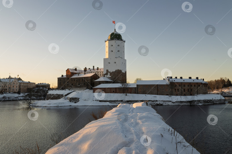 Скачать Выборгский замок утром фотосток Ozero