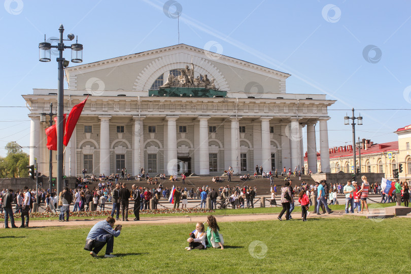 Скачать Здание биржи на Васильевском острове. фотосток Ozero