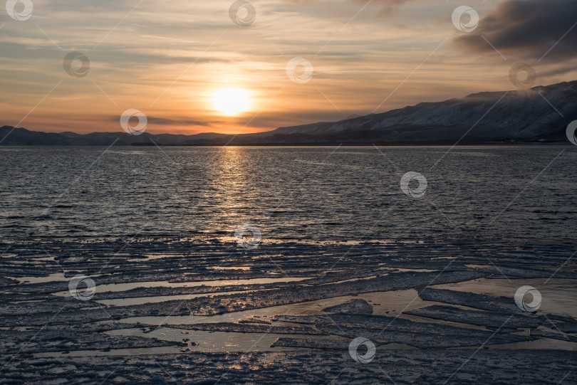 Скачать Декабрьский закат. фотосток Ozero