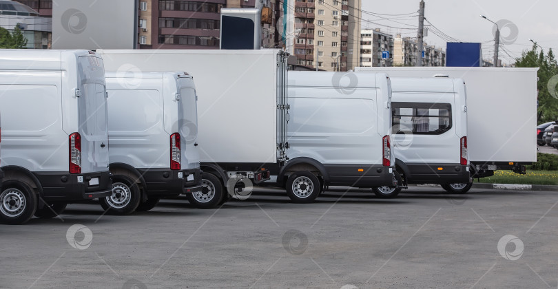 Скачать Продается парковка для грузовых автомобилей и Микроавтобусов. фотосток Ozero