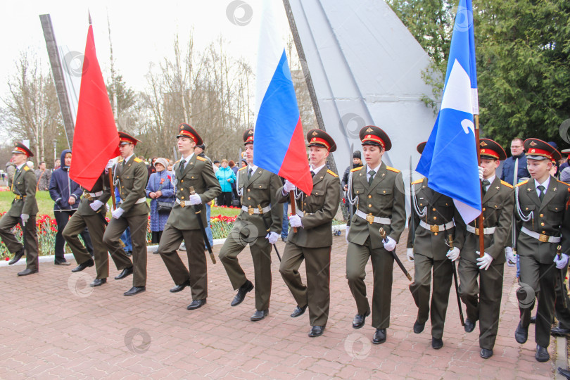 Скачать Торжественная церемония у памятника павшим. фотосток Ozero