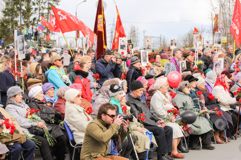 Скачать Праздничный митинг, посвященный Дню Победы. фотосток Ozero