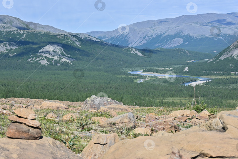 Скачать Горный пейзаж. фотосток Ozero