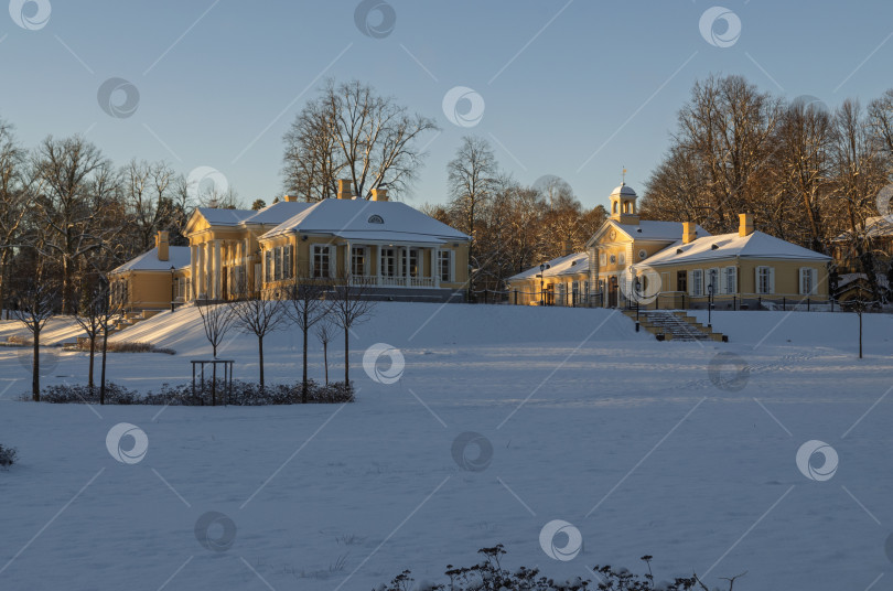 Скачать Главное здание усадьбы и библиотека фотосток Ozero