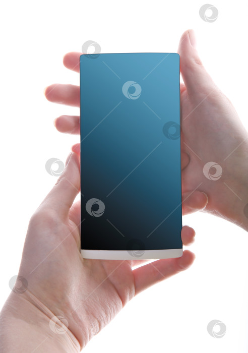 Скачать смартфон в женских руках фотосток Ozero