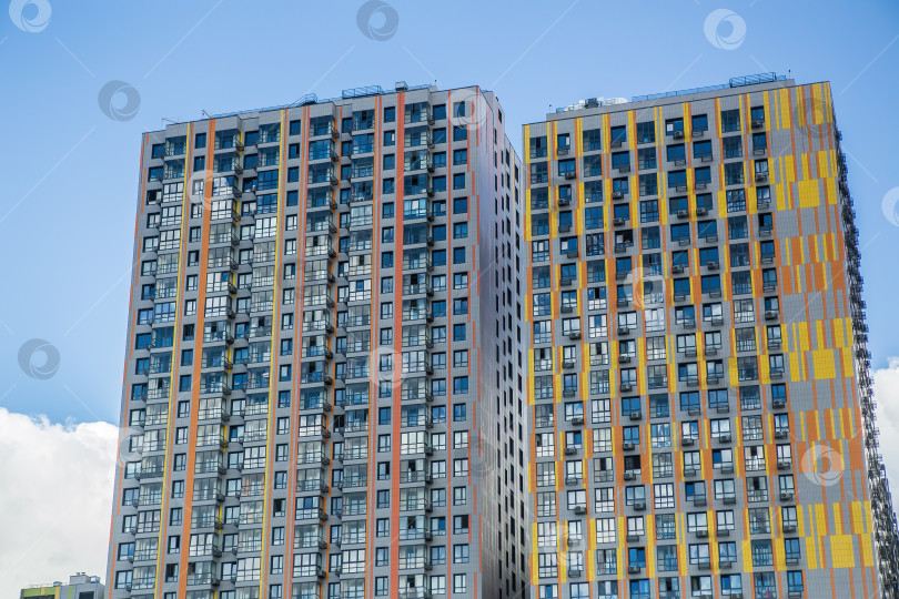 Скачать новые современные многоквартирные дома фотосток Ozero