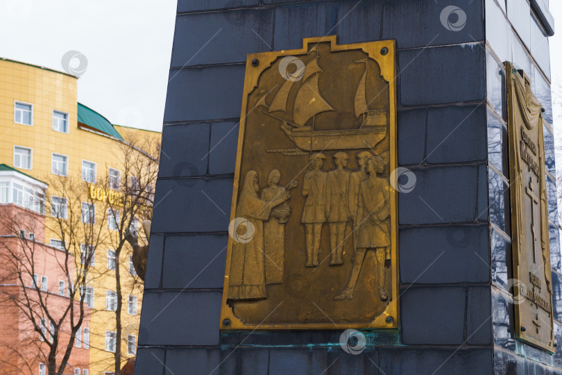 Скачать Панно на памятнике Святителю Митрофану Воронежскому. Благовещенский кафедральный собор. Воронеж фотосток Ozero