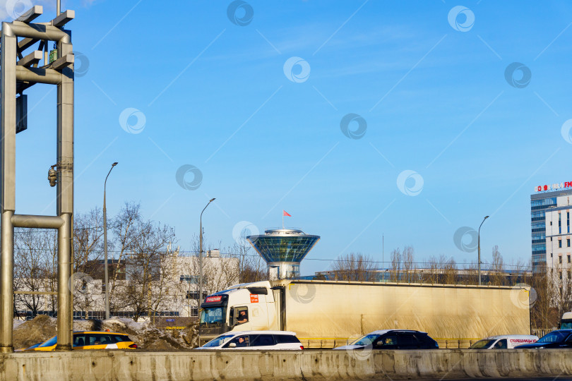 Скачать Вид на башню дома правительства Московской области фотосток Ozero