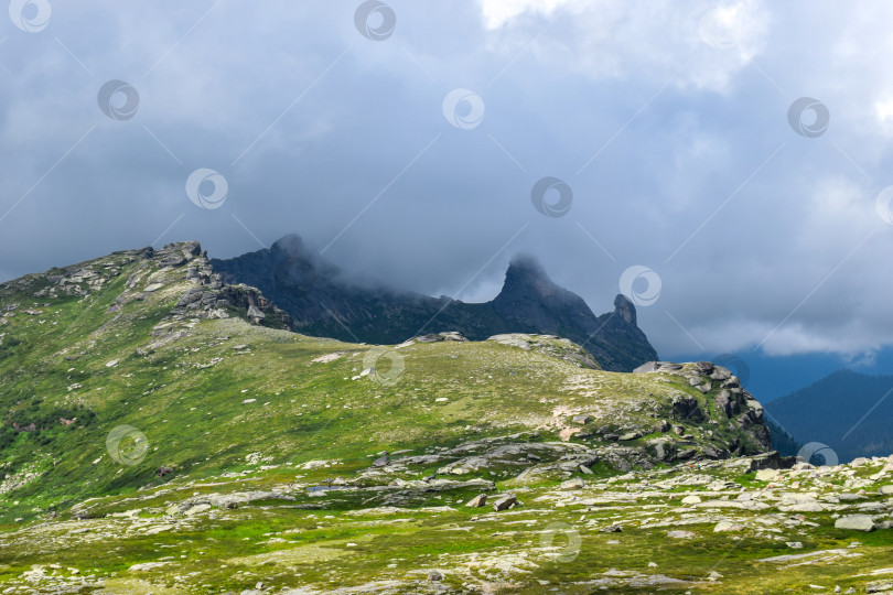 Скачать Горный пейзаж фотосток Ozero