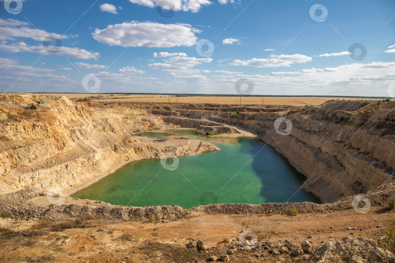 Скачать Падовский карьер в Самарской области, Россия фотосток Ozero