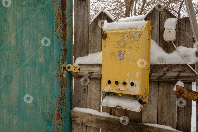 Скачать Старый почтовый ящик фотосток Ozero