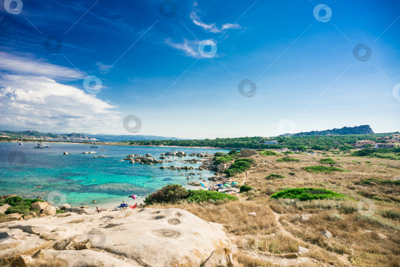 Скачать Пляж Зия Кулумба. Капо Теста, остров Сардиния. фотосток Ozero