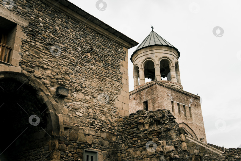 Скачать Мцхета, Грузия, Старый город-крепость, каменное наследие, фортификационное сооружение фотосток Ozero