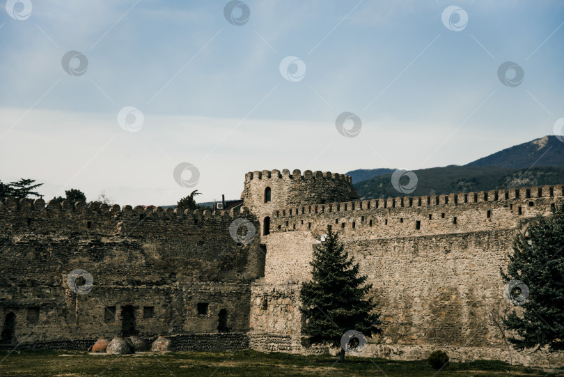 Скачать Мцхета, Грузия, Старый город-крепость, каменное наследие, фортификационное сооружение фотосток Ozero
