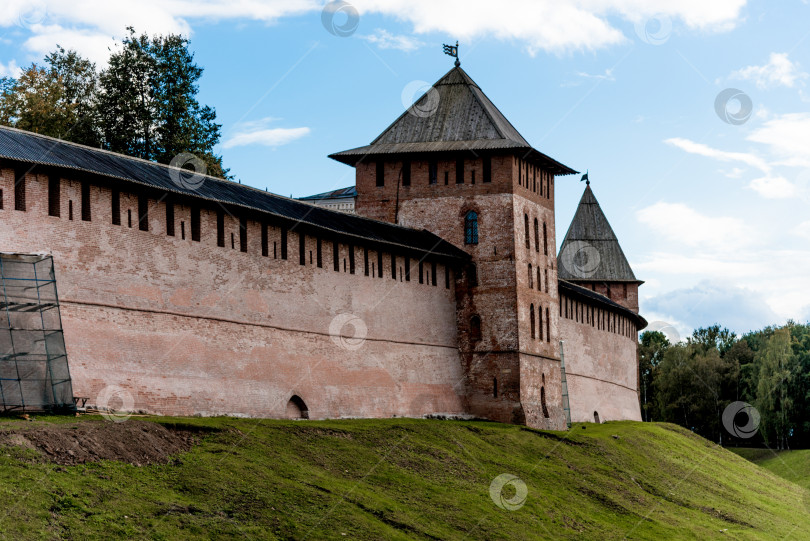 Скачать Старый город-крепость, историческая достопримечательность из камня, ландшафт фортификационных сооружений фотосток Ozero