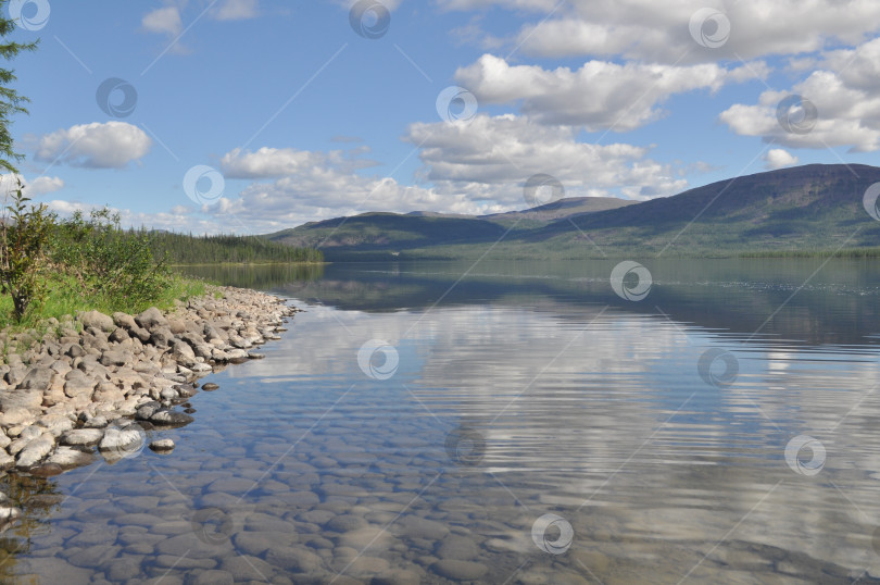 Скачать Озеро Накомякен на плато Путорана. фотосток Ozero
