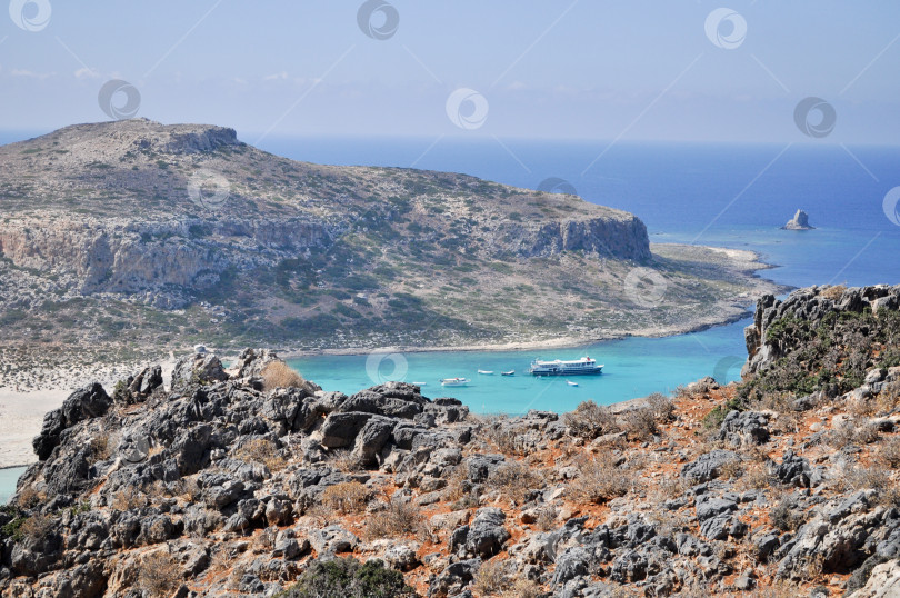 Скачать Побережье острова в Эгейском море. фотосток Ozero