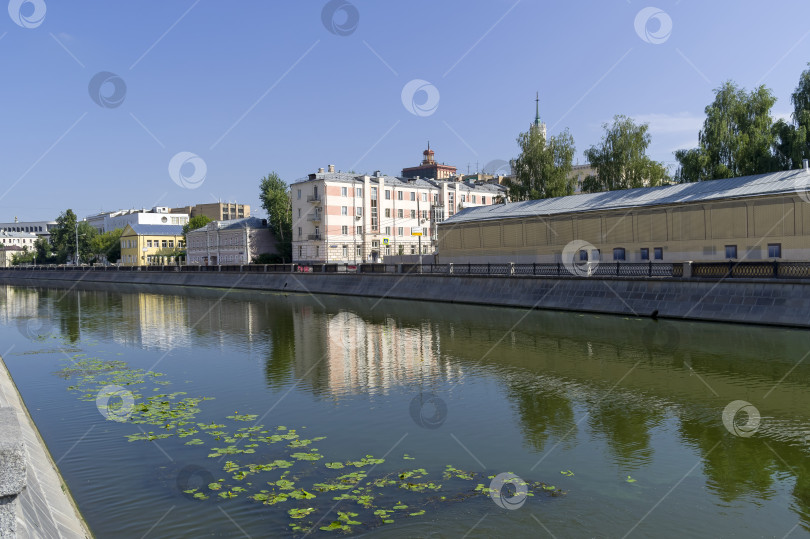 Скачать Водоотводный канал. Замоскворечье, Москва, Россия. фотосток Ozero