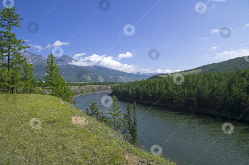 Скачать Река Ока-Саян. фотосток Ozero