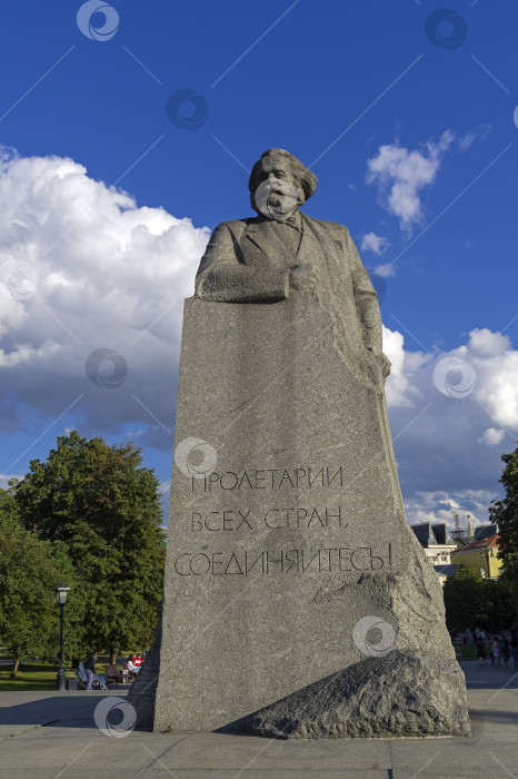 Скачать Памятник Карлу Марксу. Москва, Россия. фотосток Ozero