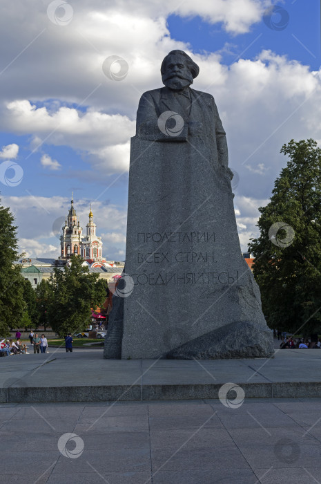 Скачать Памятник Карлу Марксу. Москва, Россия. фотосток Ozero