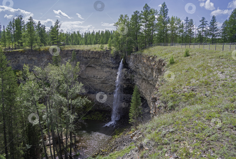 Скачать Водопад. Бурятия, Сибирь, Россия. фотосток Ozero
