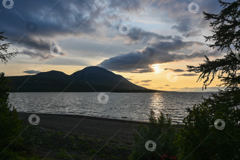 Скачать Летом на плато Путорана. фотосток Ozero