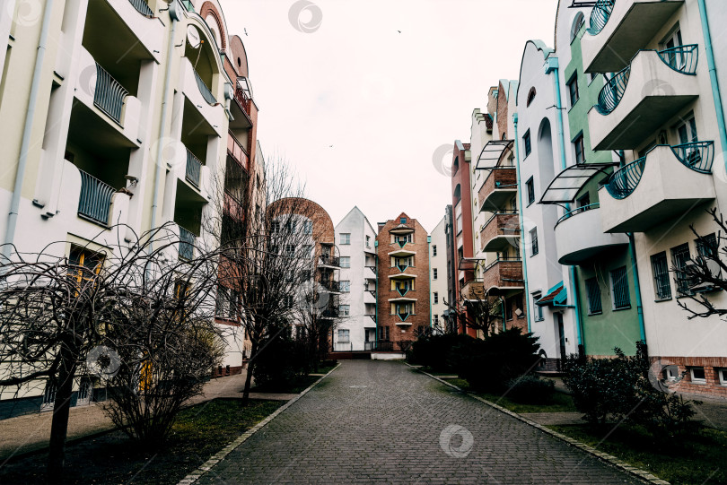 Скачать Эльблонг, Польша, февраль 2020 года, Здания живого города, современный городской центр фотосток Ozero