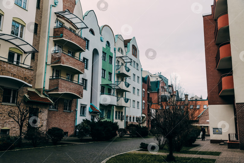 Скачать Эльблонг, Польша, февраль 2020 года, Здания живого города, современный городской центр фотосток Ozero