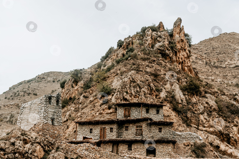 Скачать Дагестан, Россия, Небольшое горное село в горах Кавказа фотосток Ozero