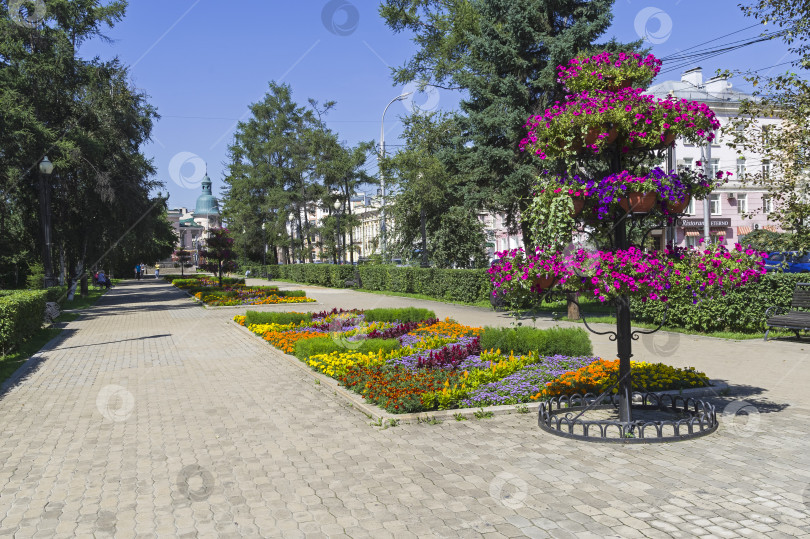 Скачать Бульвар в Иркутске, Россия. фотосток Ozero