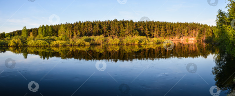 Скачать Весенний панорамный водный пейзаж Центральной России. фотосток Ozero