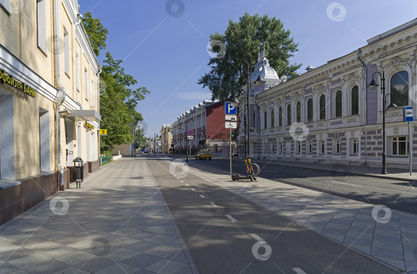 Скачать Улица в центре Москвы. фотосток Ozero